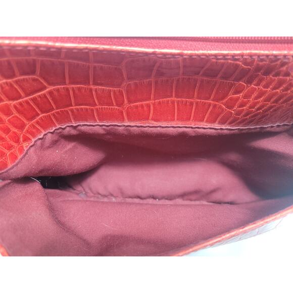 LIZ Claiborne Red Alligator Print Zip Snap Closure Small Outside Pocket - Picture 10 of 16